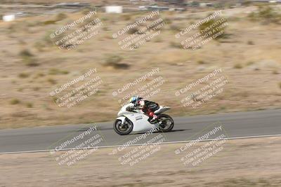 media/Apr-20-2025-AHRMA (Sun) [[393a79c373]]/Race/Group 11 early race/Turn 4b/